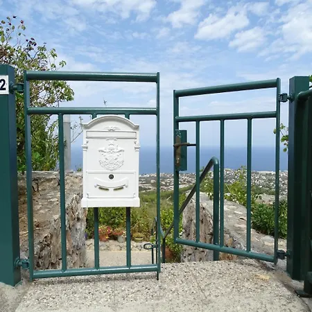 Karmi Guest house